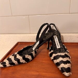 Manolo Blahnik Black and Cream Patterned Heels
